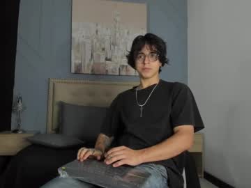 Angel_Scott10 Chaturbate stream image from January 26, 2025