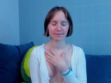 Esmaalison Chaturbate stream image from January 26, 2025