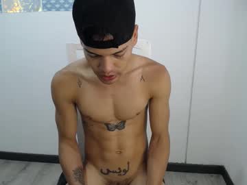 Juicy_Boy22 Chaturbate stream image from January 26, 2025