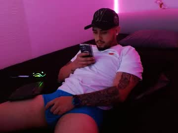 Lliamm_2 Chaturbate stream image from January 26, 2025