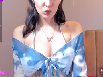 Brittburt Chaturbate stream image from January 26, 2025