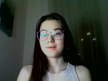 Katie_Foxi Chaturbate stream image from January 26, 2025