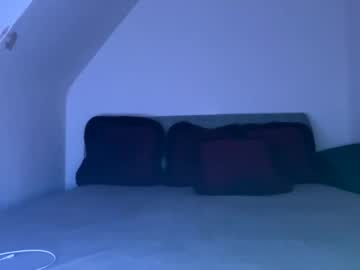 Loco985590 Chaturbate stream image from January 26, 2025