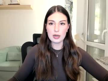 Nadiaa06 Chaturbate stream image from January 26, 2025