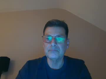 Starpicker Chaturbate stream image from January 26, 2025