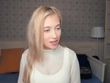 _Winter_Cherry Chaturbate stream image from January 26, 2025