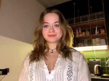 Adrianaelizy Chaturbate stream image from January 26, 2025