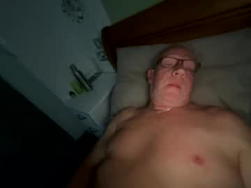 Cuminlot Chaturbate stream image from January 26, 2025