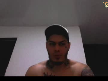 Jq401055 Chaturbate stream image from January 26, 2025