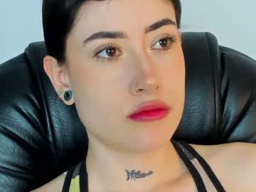 Melody_Suarez Chaturbate stream image from January 26, 2025