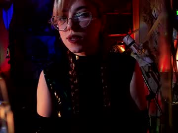 Witch_Fiona Chaturbate stream image from January 26, 2025