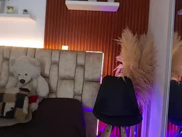 Zoe__Bennett Chaturbate stream image from January 26, 2025