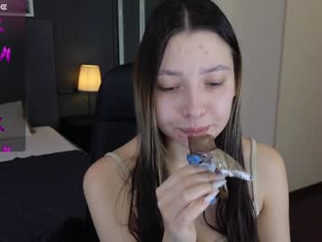Demi_Loran Chaturbate stream image from January 26, 2025
