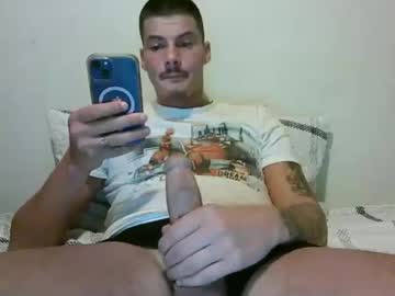 Selfsklover Chaturbate stream image from January 26, 2025