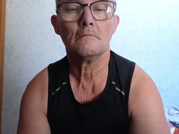 Bigballnz Chaturbate stream image from January 26, 2025