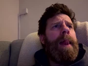 Gilbertinio Chaturbate stream image from January 26, 2025