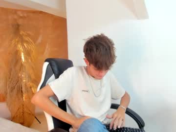 Klaus_Sunrise_Xx Chaturbate stream image from January 26, 2025
