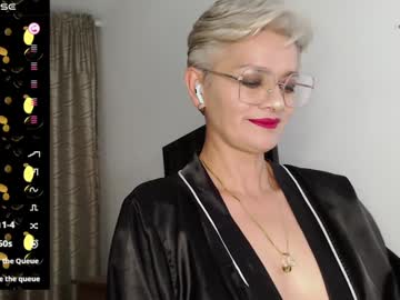 Scarlett_Paris Chaturbate stream image from January 26, 2025