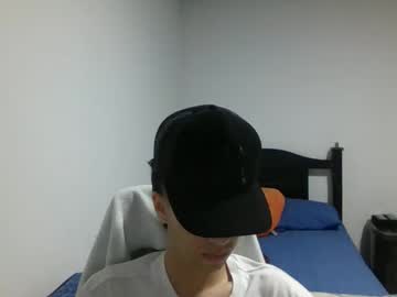 Juanboytw Chaturbate stream image from January 27, 2025