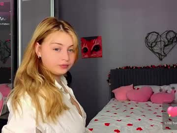 Shy_Blondiee Chaturbate stream image from January 27, 2025