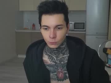 Chillguy2k Chaturbate stream image from January 27, 2025