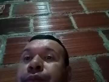 Juan370490 Chaturbate stream image from January 27, 2025