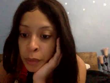 Hunyybunz Chaturbate stream image from January 27, 2025