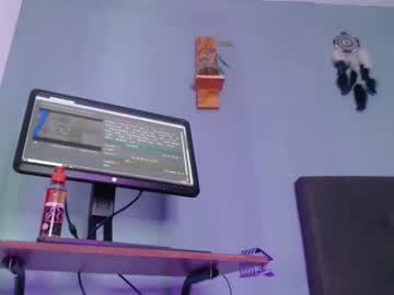 Isabelldolls Chaturbate stream image from January 27, 2025