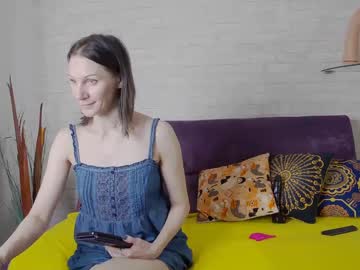Moonlighttwist Chaturbate stream image from January 27, 2025