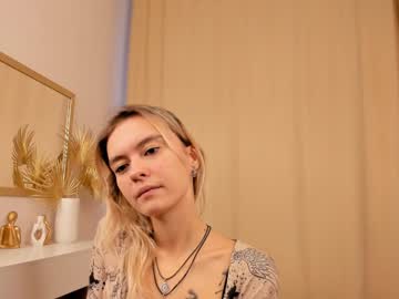 Devonacast Chaturbate stream image from January 27, 2025