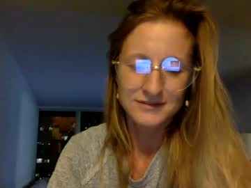 Felonymae Chaturbate stream image from January 27, 2025