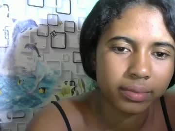 Roshnirea Chaturbate stream image from January 27, 2025