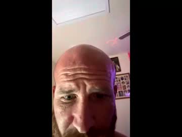 Thatdude1o Chaturbate stream image from January 27, 2025