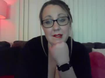 Lexiskyy06 Chaturbate stream image from January 27, 2025