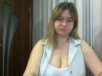 Saralexx Chaturbate stream image from January 27, 2025