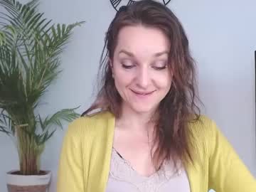 Alicialux Chaturbate stream image from January 27, 2025