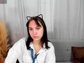 Cristymulk Chaturbate stream image from January 27, 2025