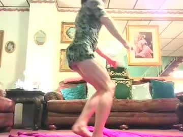 Eliselonglegs Chaturbate stream image from January 27, 2025