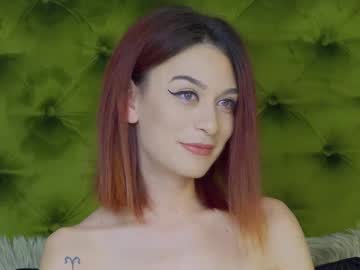 Kloeyadams Chaturbate stream image from January 27, 2025
