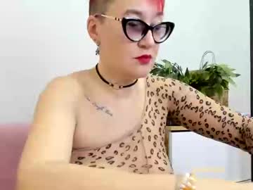 Mirandagill Chaturbate stream image from January 27, 2025