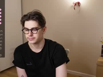86crew Chaturbate stream image from January 27, 2025