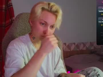 Esajukyy Chaturbate stream image from January 27, 2025