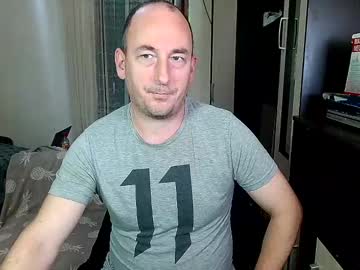 Johanbarker Chaturbate stream image from January 27, 2025