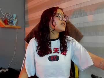 Littlelua Chaturbate stream image from January 27, 2025