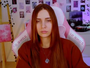 Alicecharmy Chaturbate stream image from January 27, 2025