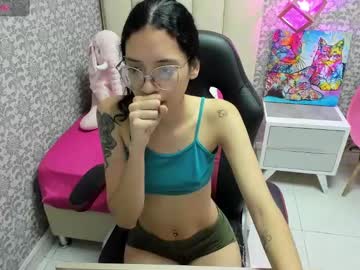 Mailylove1 Chaturbate stream image from January 27, 2025