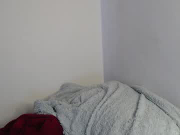 Oezed Chaturbate stream image from January 27, 2025