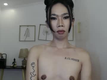 Queenpaulaxx Chaturbate stream image from January 27, 2025
