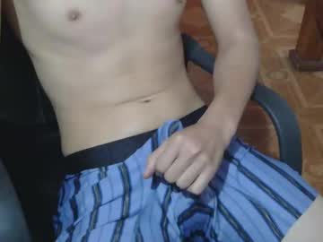 Albajadmamad_01 Chaturbate stream image from January 27, 2025