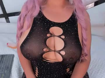 Hannaferrer2 Chaturbate stream image from January 27, 2025